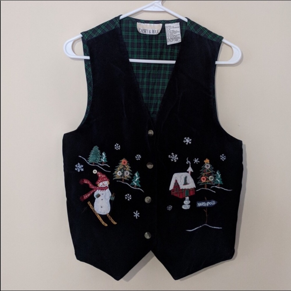 Vintage Casey & Max button up vestSize small blue velvet green plaid